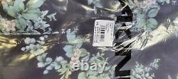 DAKINE Carry-On 42L Roller Bag Luggage. Solstice Floral. New with tags