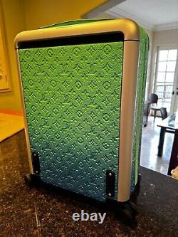 Louis Vuitton Horizon 55 Blue Green Taurillon Cabin Rolling Luggage Travel Bag