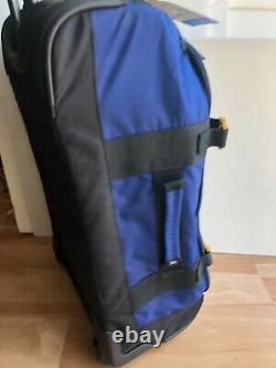 New Eagle Creek Expanse Wheeled Rolling Duffle Luggage Bag Blue Carry ON