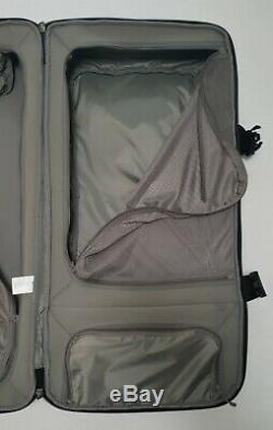 Nike Fiftyone 49 Luggage Large Travel Roller Bag Wheeled Rolling Suitcase Black
