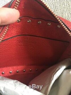 Valentino Garavani Rockstud Rolling Camera Crossbody Bag grainy leather in red