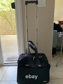 Victorinox Rolling Computer/Filing Case Bag. 2 Wheels. 2 Way To Use It
